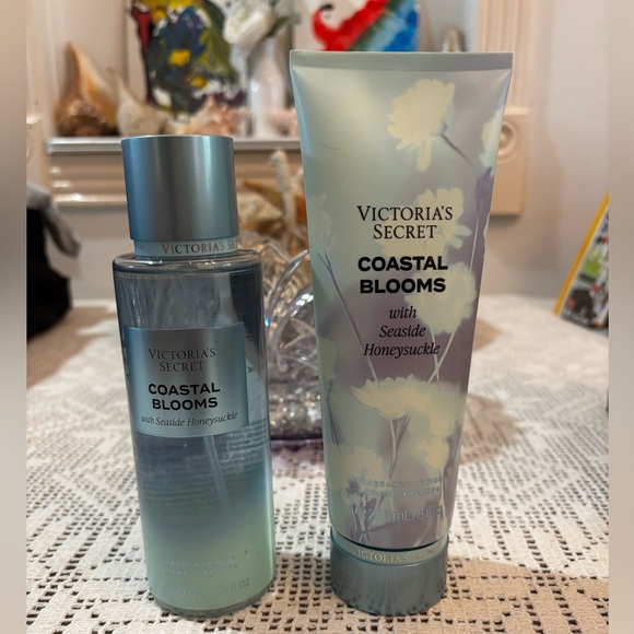 Victoria's Secret Other - (Inventory 41) Victoria's Secret Coastal Blooms Duo in Blue and White